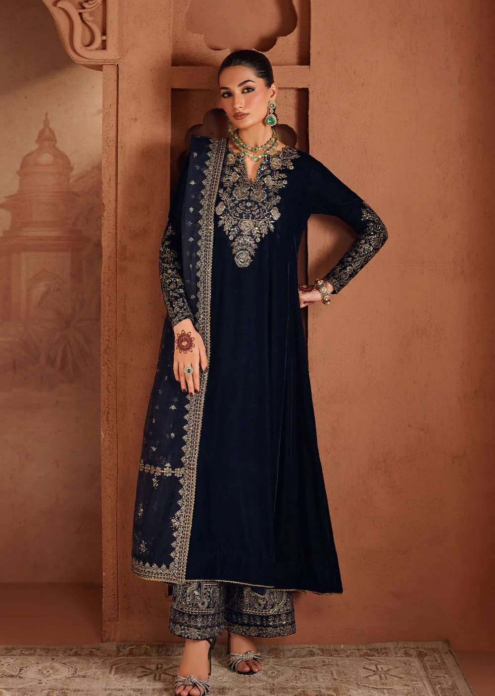 IV-66 Readymade Iznik Embroidered Velvet Edition 2025
