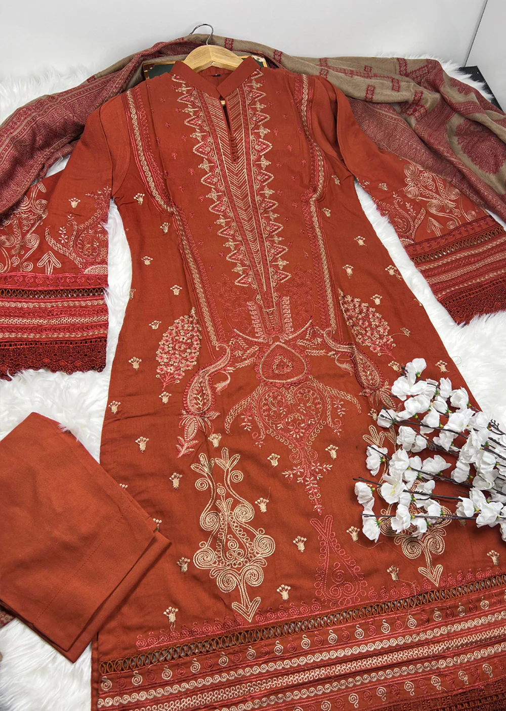 JH-670-R - Readymade - Deewan Collection by Johra 2024 - Image 3