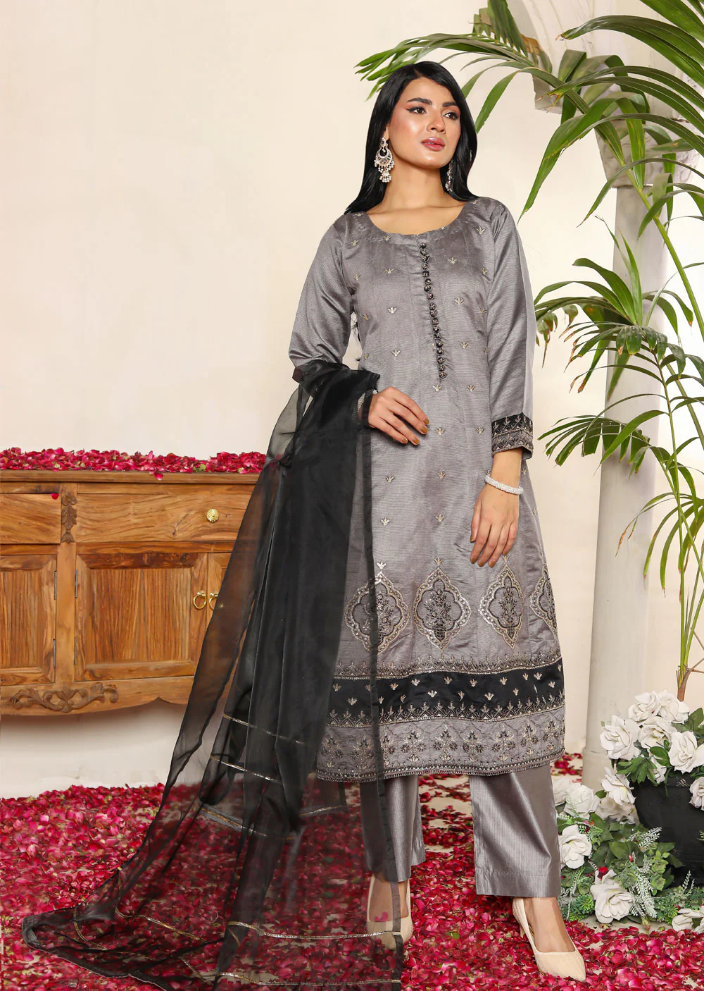 KLD1000 Zeinab - Readymade Khadi Net Suit