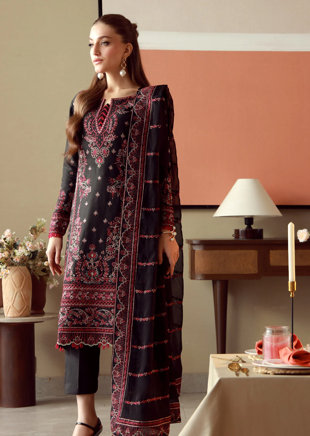LNP-06 - Zhuri - Ready Made Gulaal Faina Lawn Collection 2025