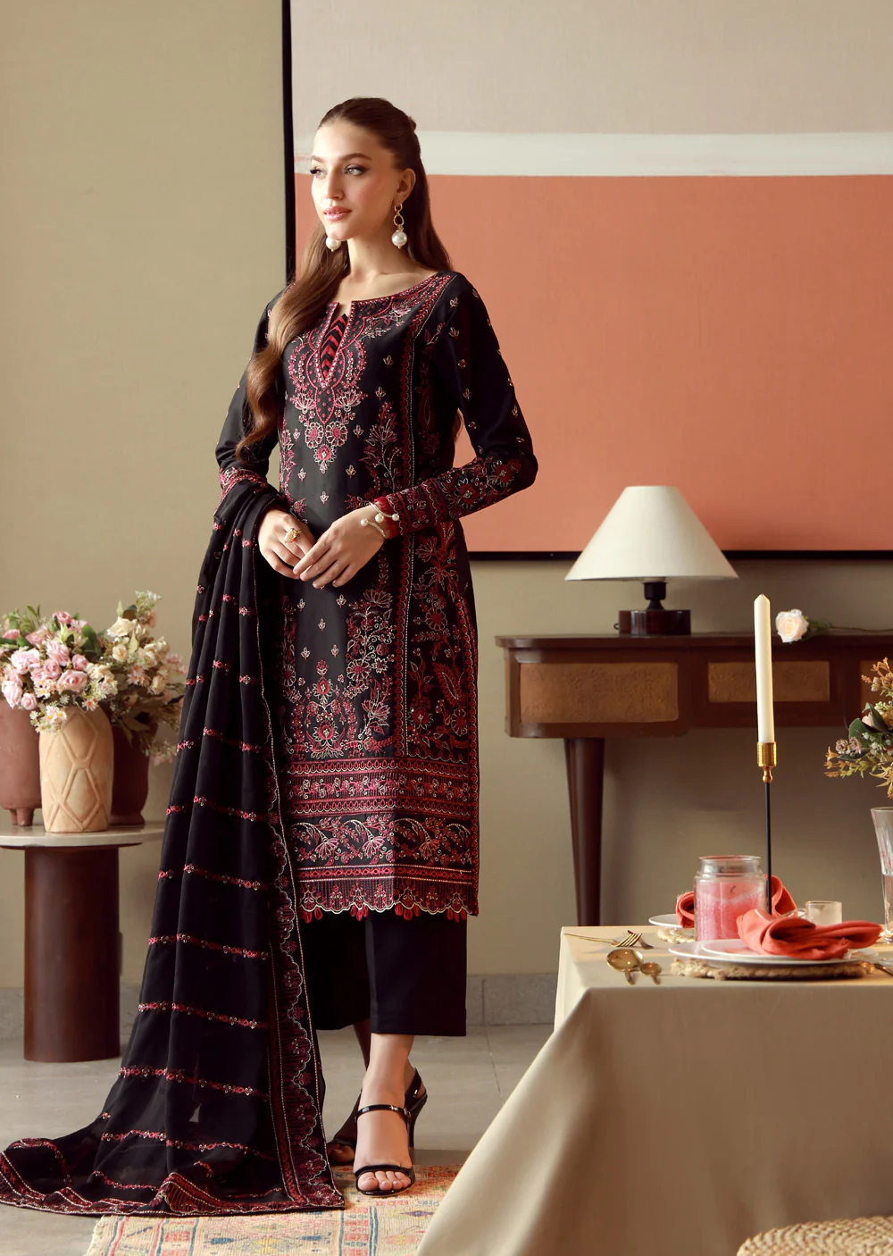 LNP-06 - Zhuri - Ready Made Gulaal Faina Lawn Collection 2025 - Image 4