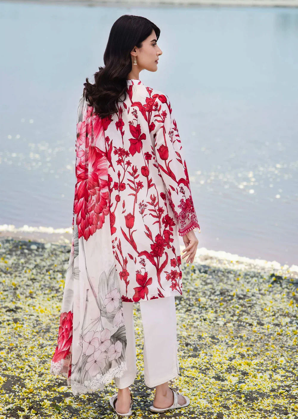 MBCS-405-A - Readymade - Maria B M.Basics Lawn Collection 2024 - Image 4