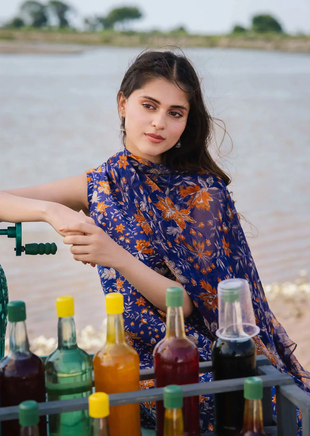 MBCS-409-B - Readymade - Maria B M.Basics Lawn Collection 2024 - Image 4
