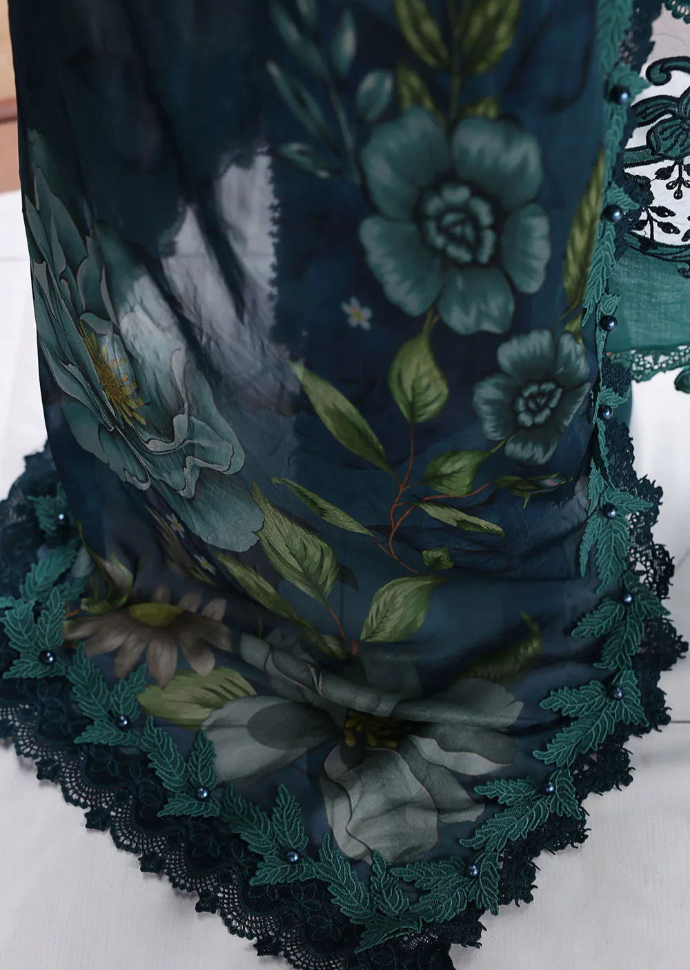 MCB-D6 3 Piece Embroidered Jacquard Lawn Suit - Image 9
