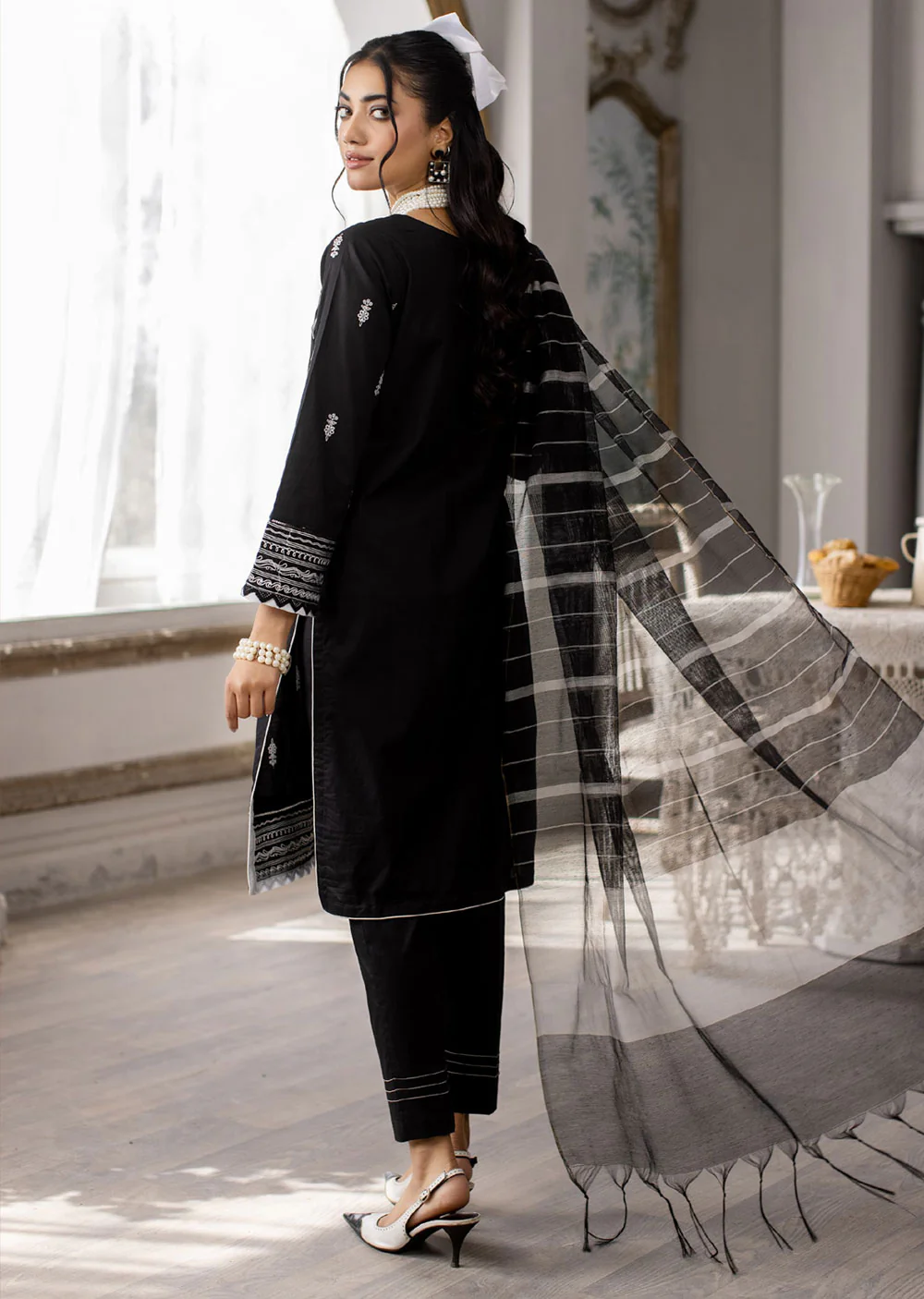 MDM-76 - Readymade - Embroidered Cotton Suit - Image 2