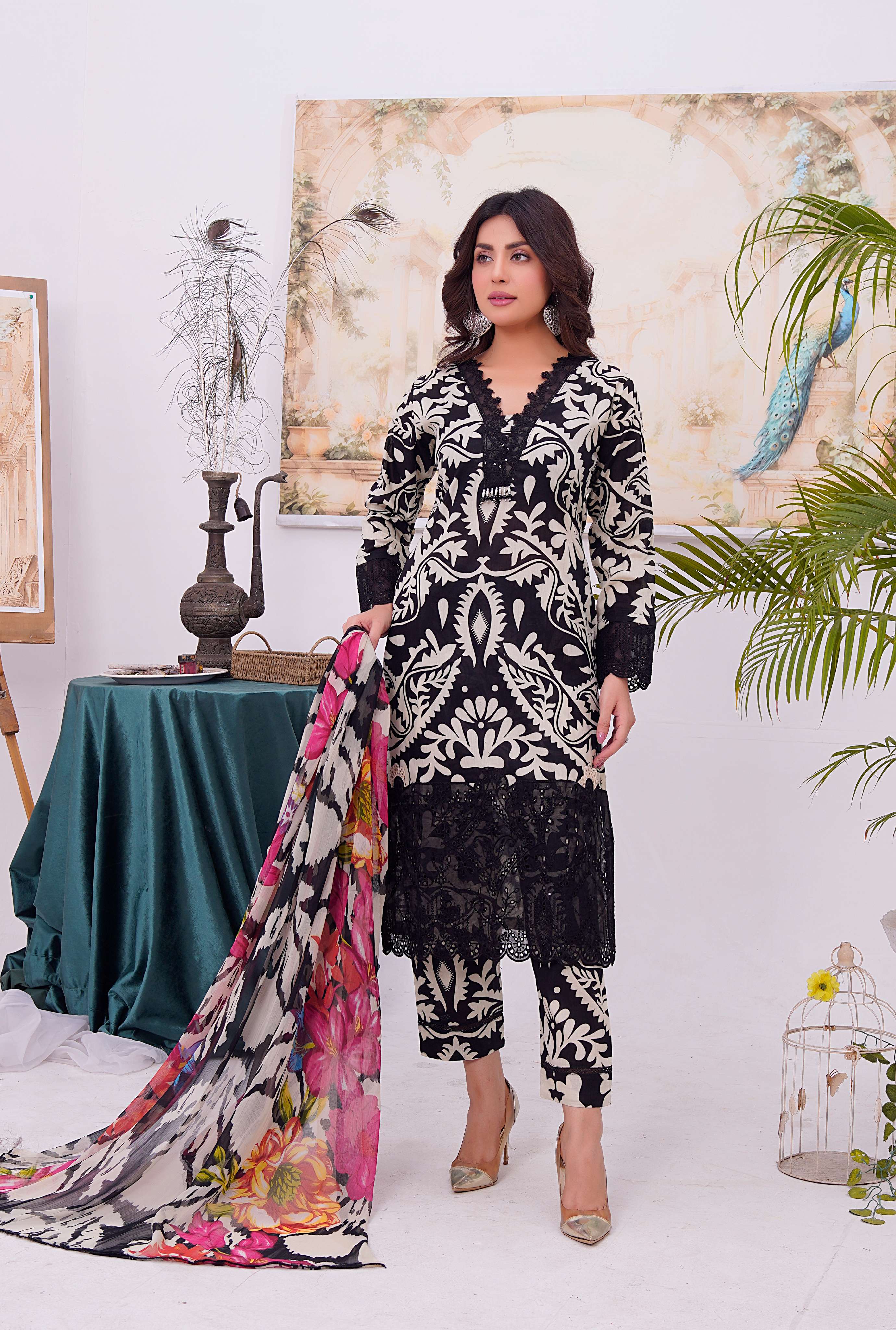 MDNA-07 - Black Embroidered Outfit - Image 12