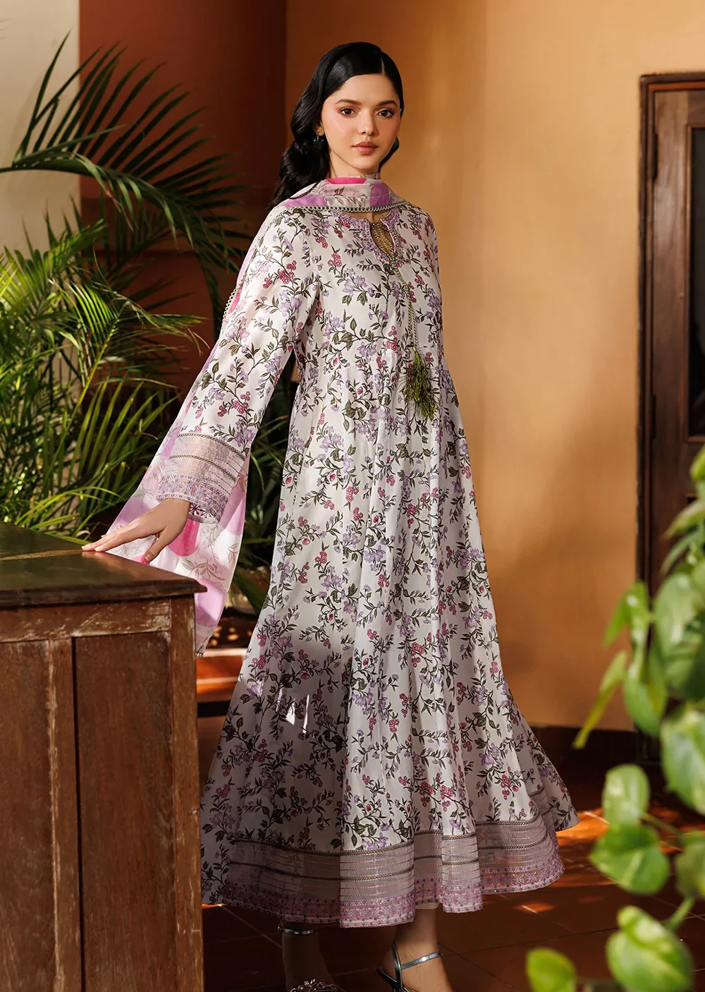 Roselight Garnet - Readymade lawn 3 Piece - Image 3