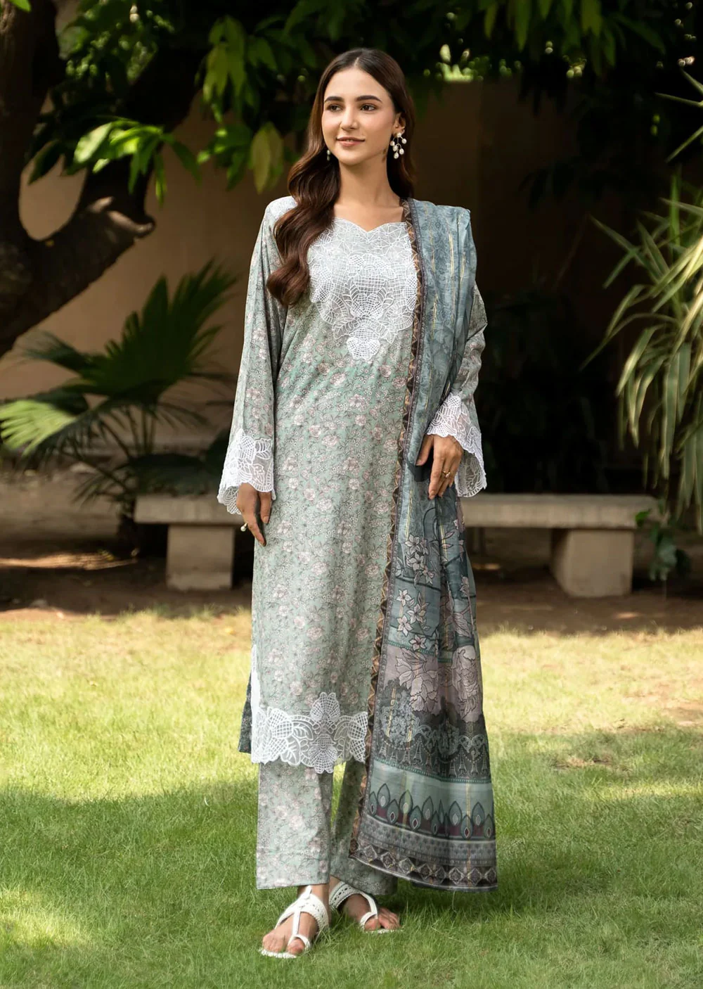 MNC-05 - Naz - Readymade - The Monochrome Collection by Raniya.H 2024
