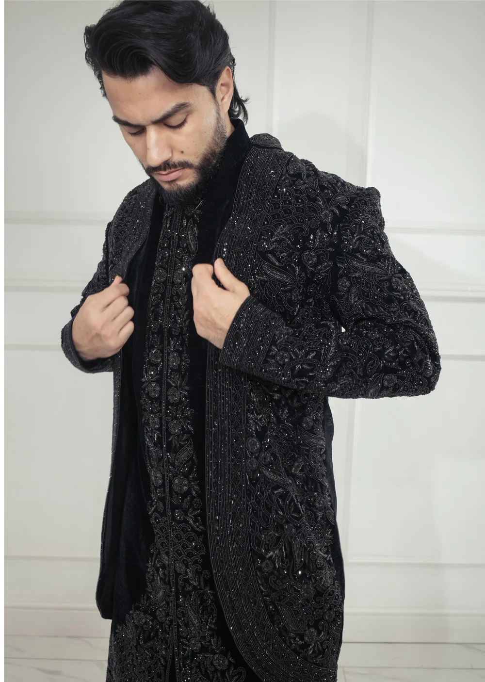 MSFF0017 Grooms Black Sherwani Set - Image 3