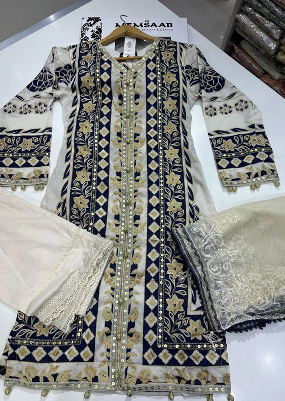 MUZNR-02-B - Readymade - Muzlin Collection Vol 2 by Sana Safinaz 2023 - Image 2