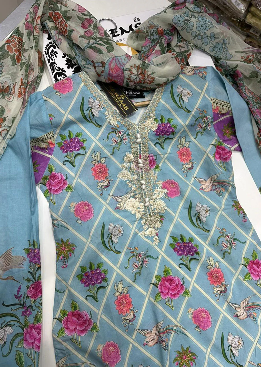 MUZNR-04-A - Readymade - Muzlin Collection Vol 2 by Sana Safinaz 2023 - Image 3
