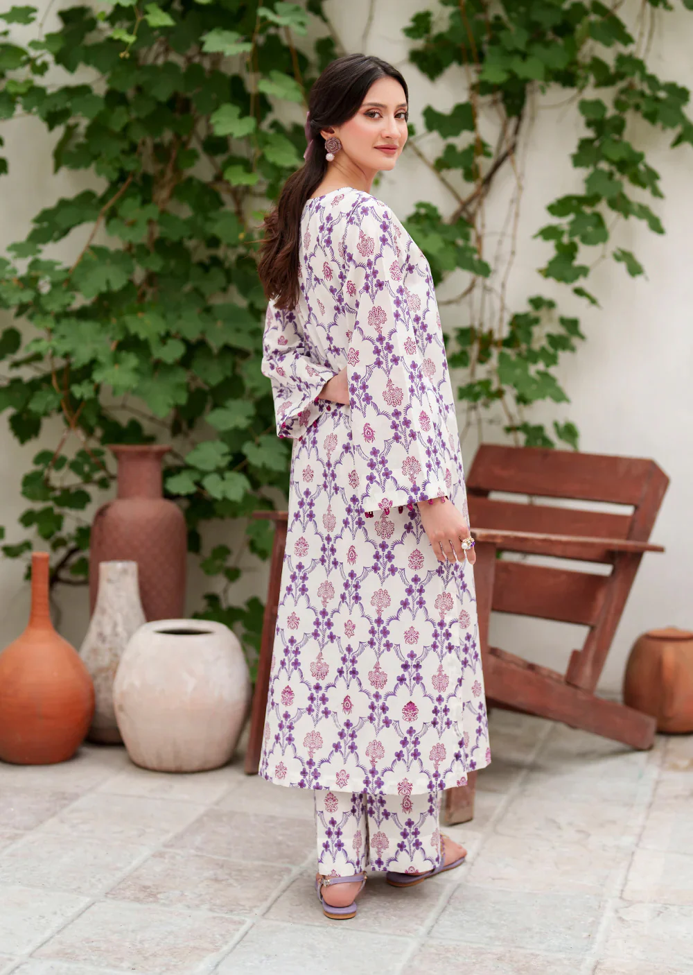 Nimr - Readymade 3 Piece Garnet Suit - Image 4