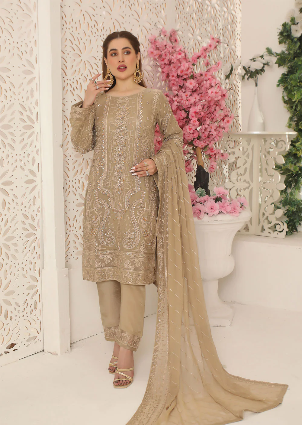 PS0782 Readymade Beige Chiffon Suit