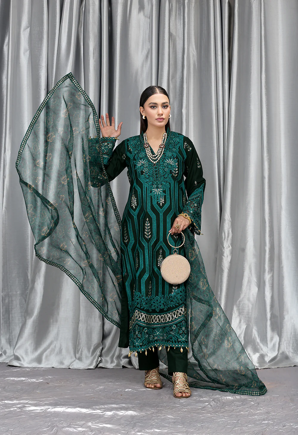 QD206 Green Linen Outfit - Image 3