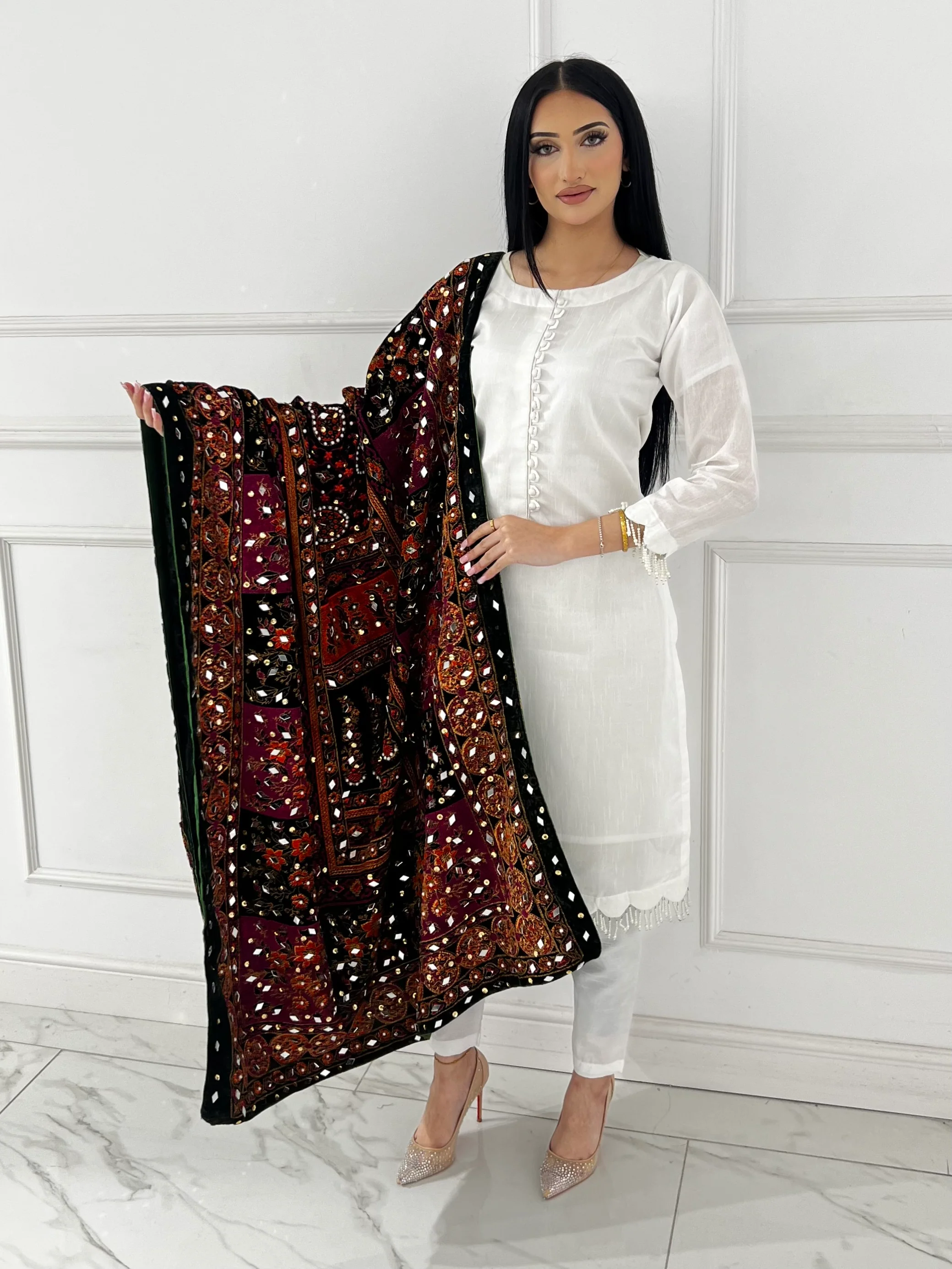 RBY-133- New Luxury Velvet Shawl 2025 - Image 2