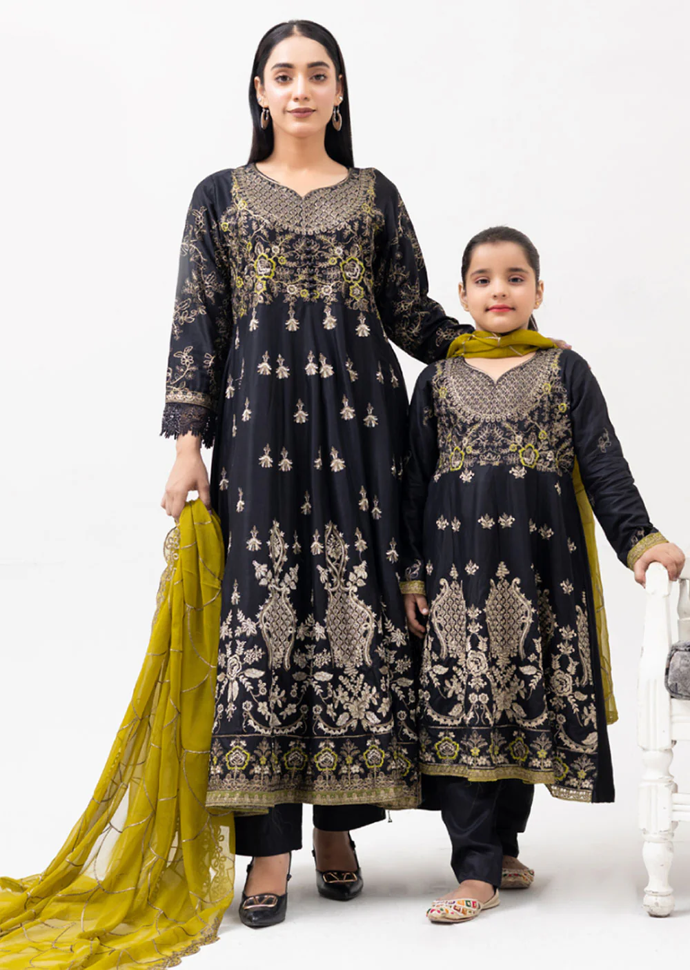 RGZ4019 Readymade Black Linen Dress Mummy and Me - Image 2