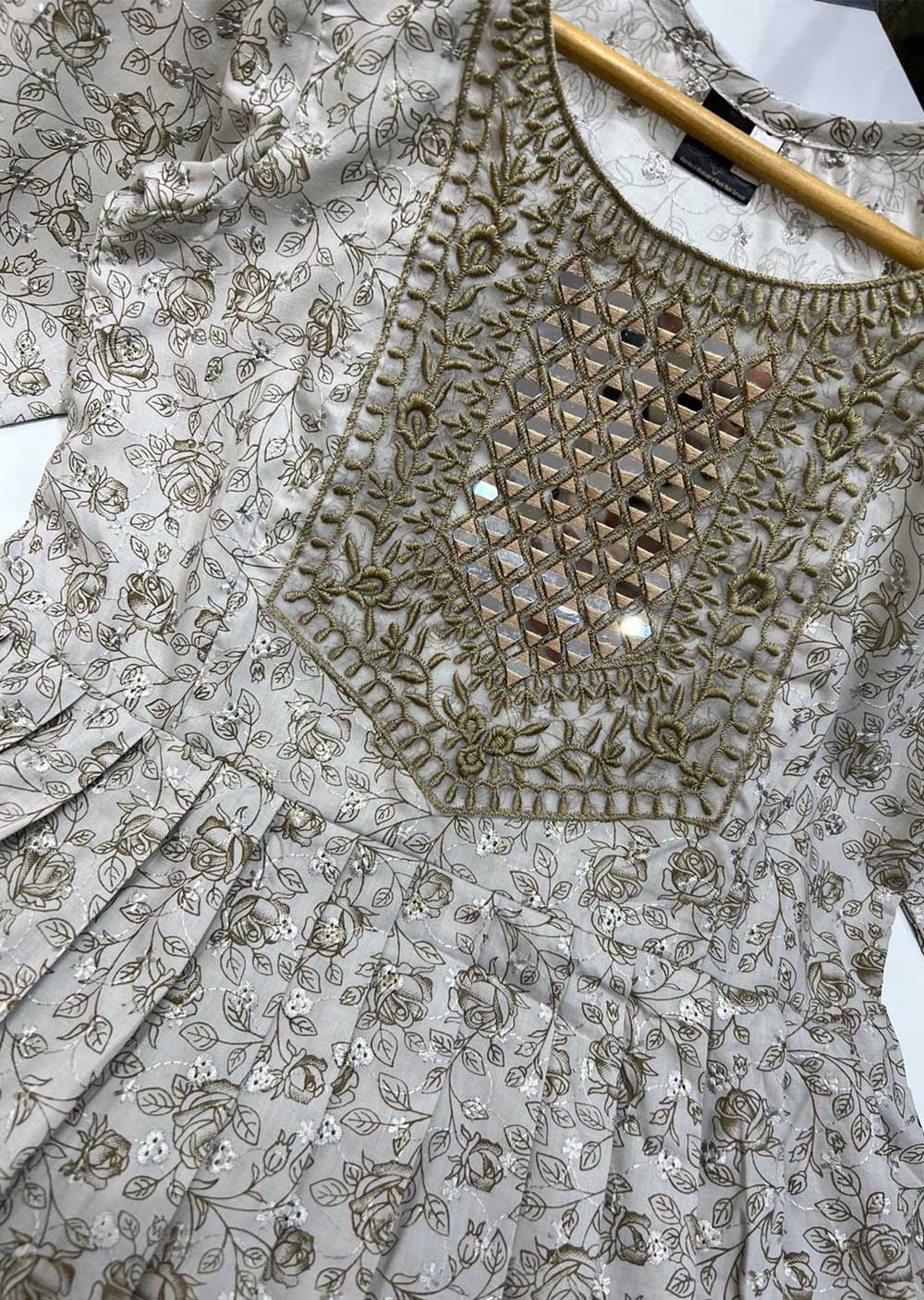 RGZ9919 Beige Chicken Short Dress for Mother & Daugther - Image 2