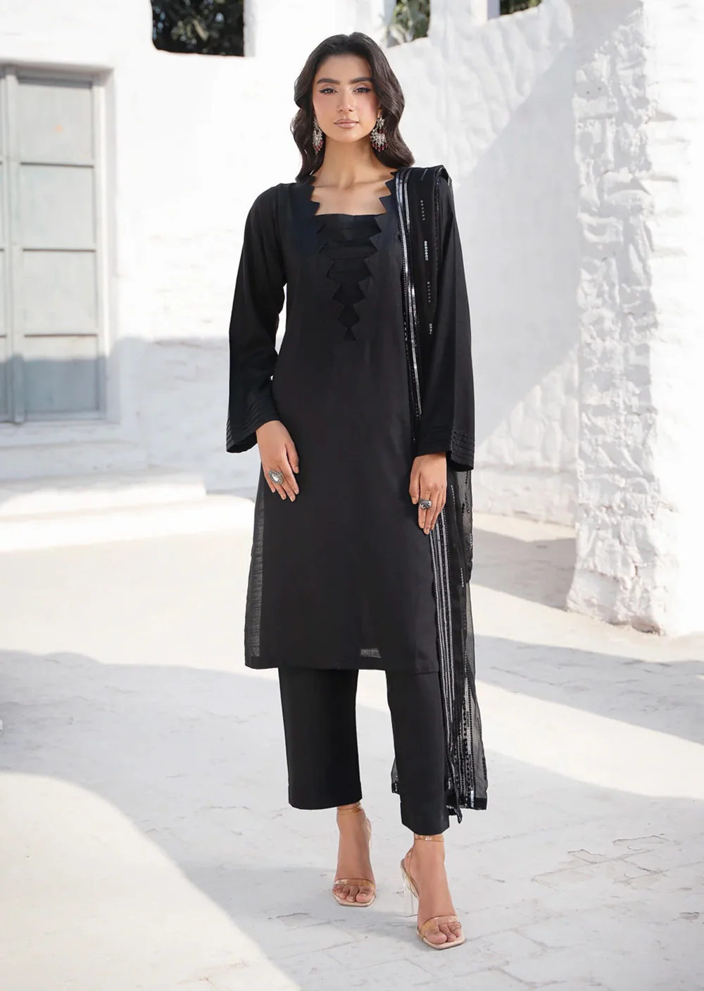 RNDH-01 - Black - Readymade - Rania.H Linen Collection 2025
