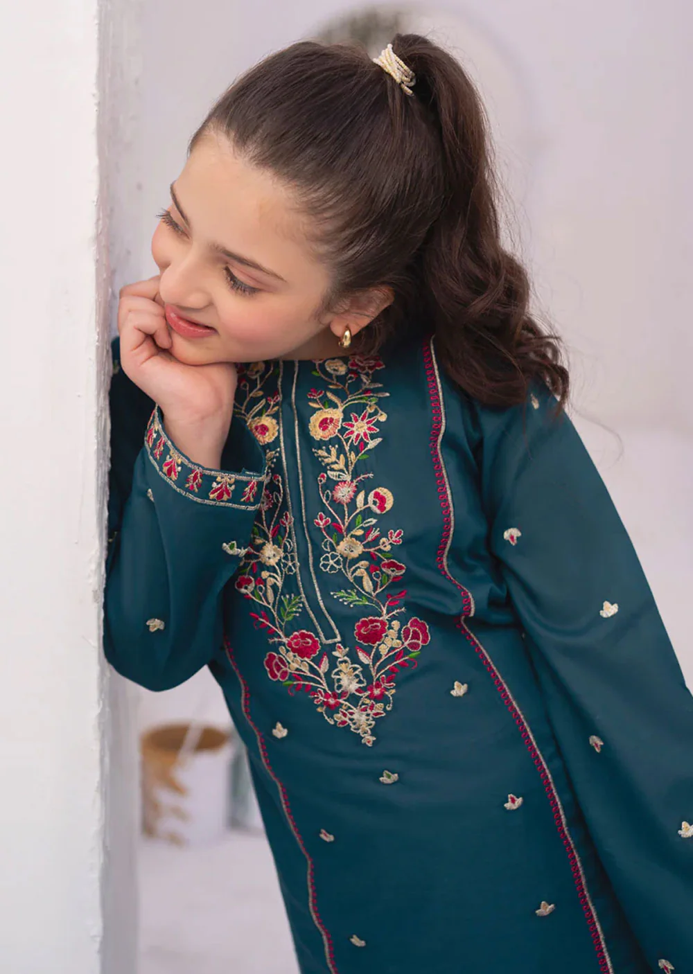 Rossa - Readymade Kids Suit by Garnet 2022 - Image 4