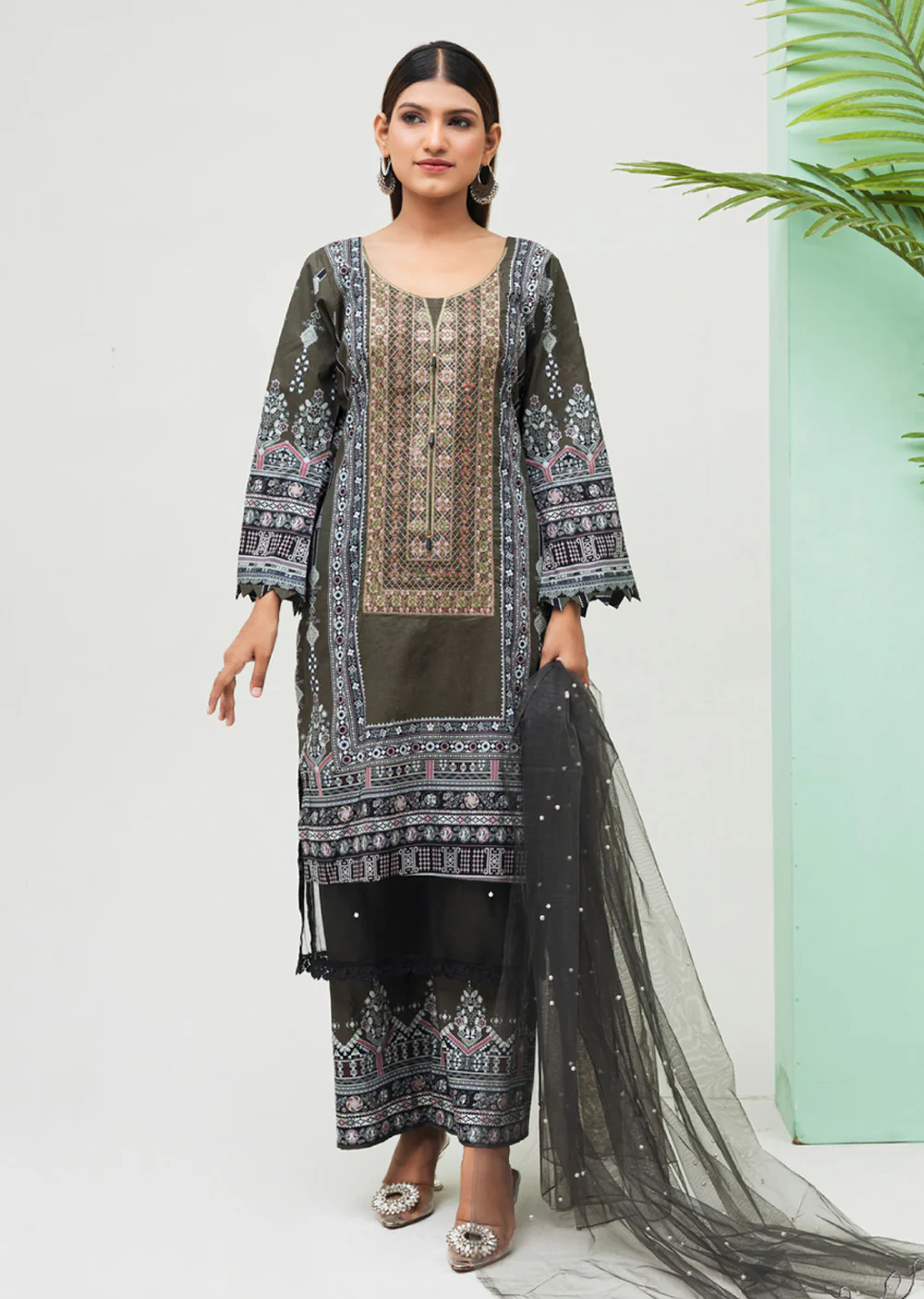 RTJ-03 - Readymade - Rangz Printed Lawn Suit 2025