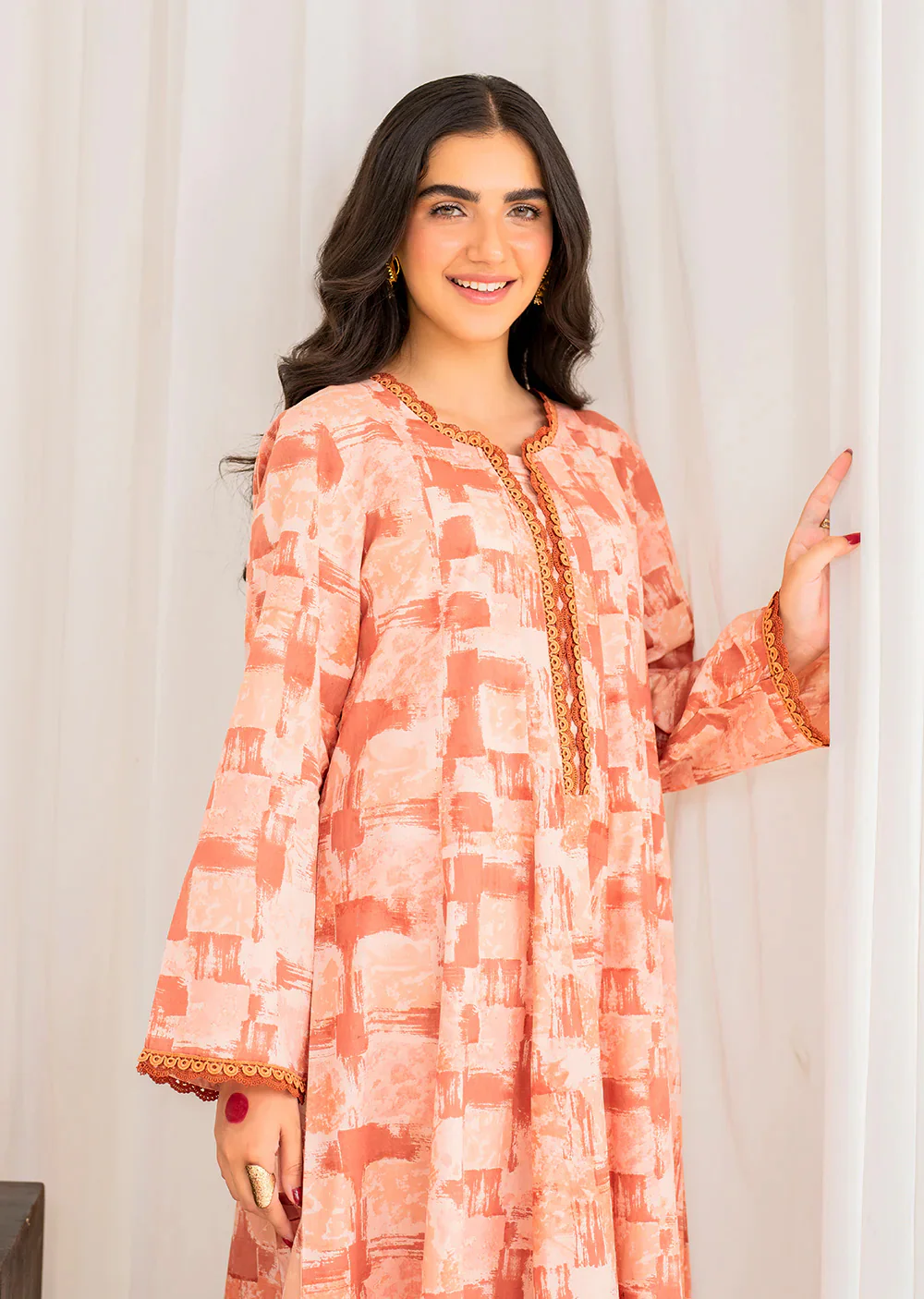 Shafaq - Readymade 3 Piece Garnet Suit - Image 3