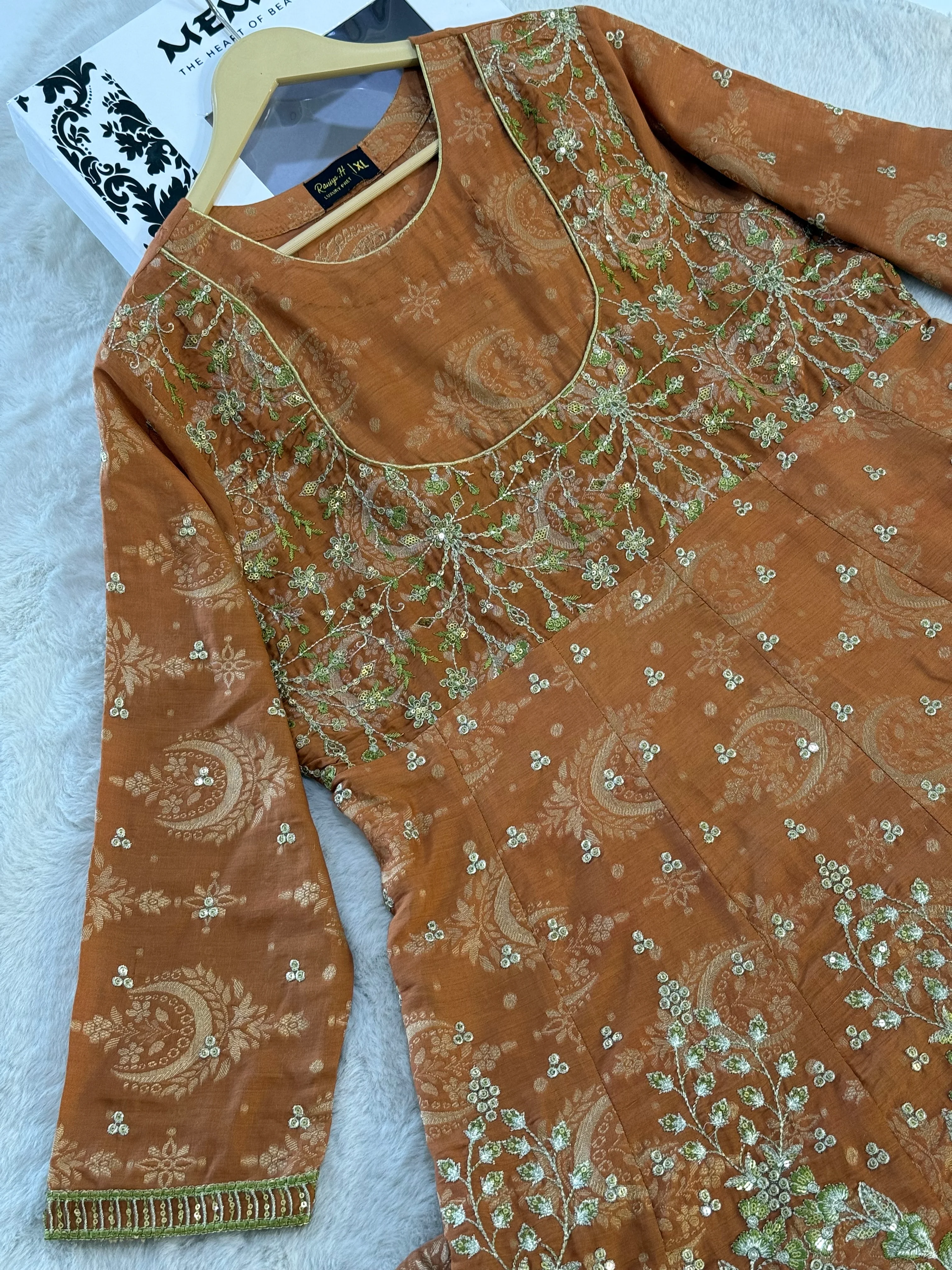 SN13 - Readymade - Embroidered Outfit 2025 - Image 3