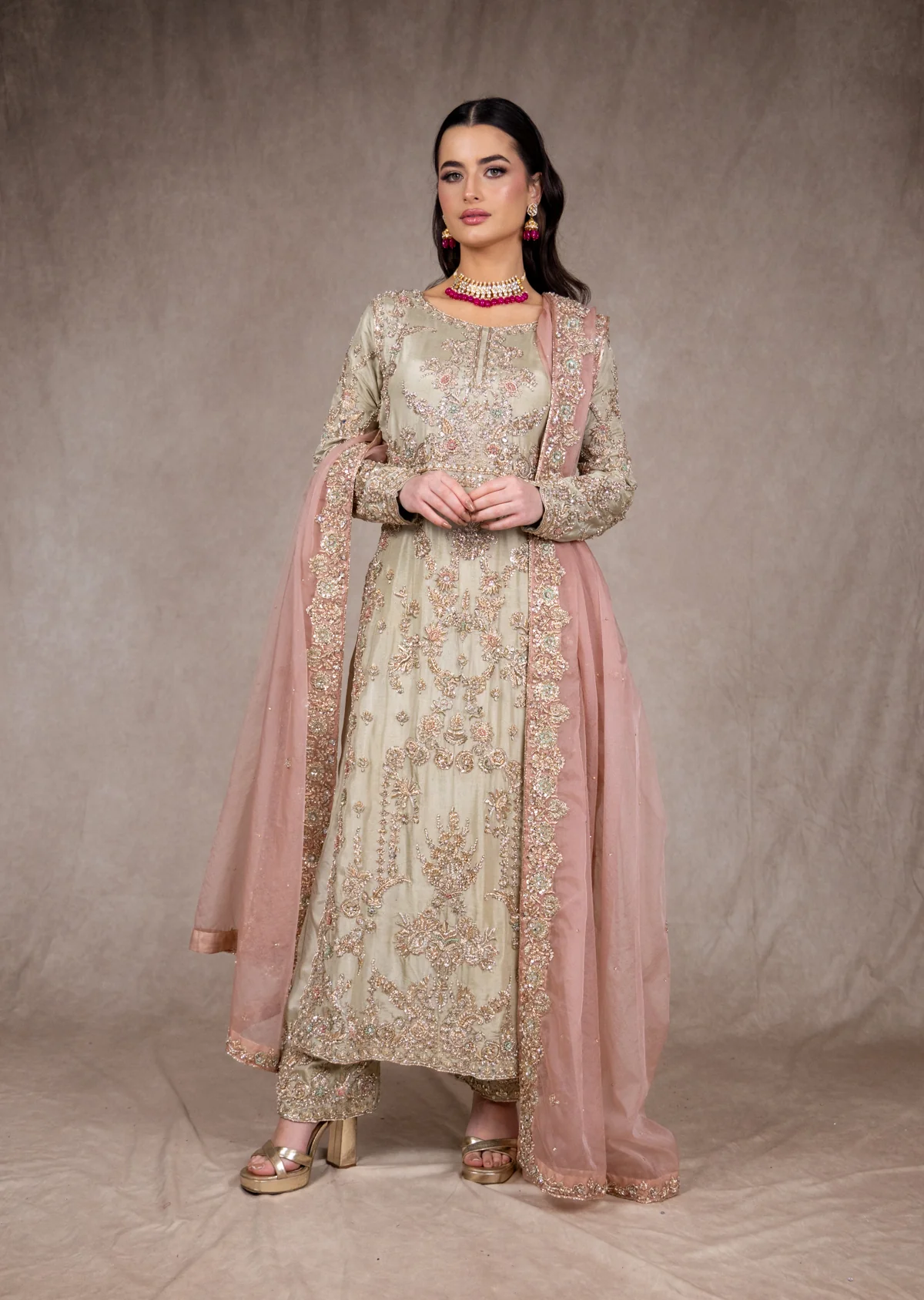 SRB2605 - Alizeh - Sehrish B Formals
