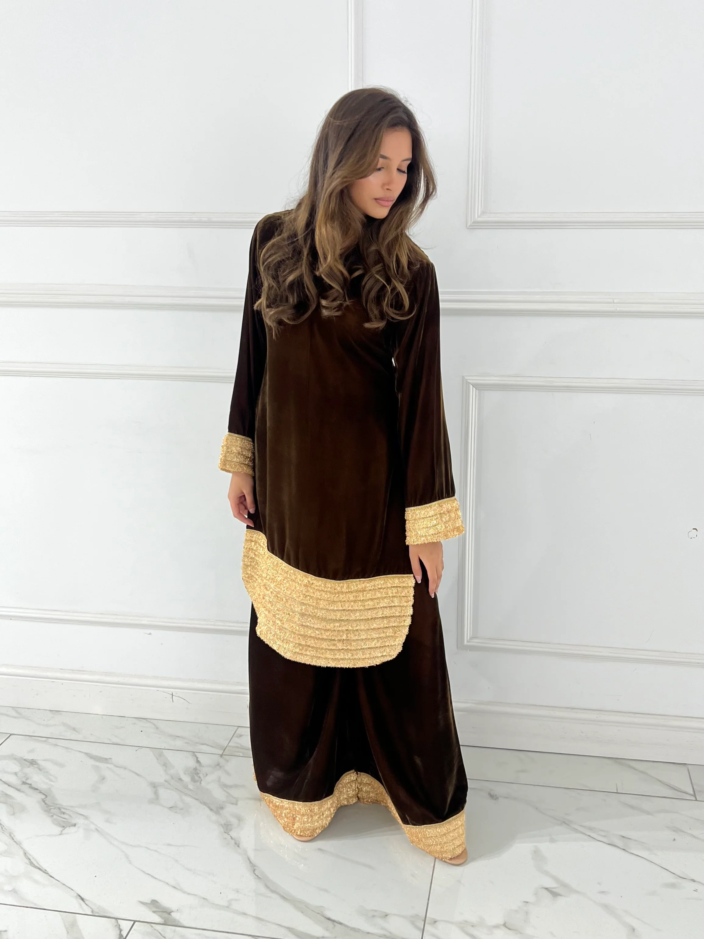 SRB2651 -Readymade Velvet Sehrish B Formals - Image 3