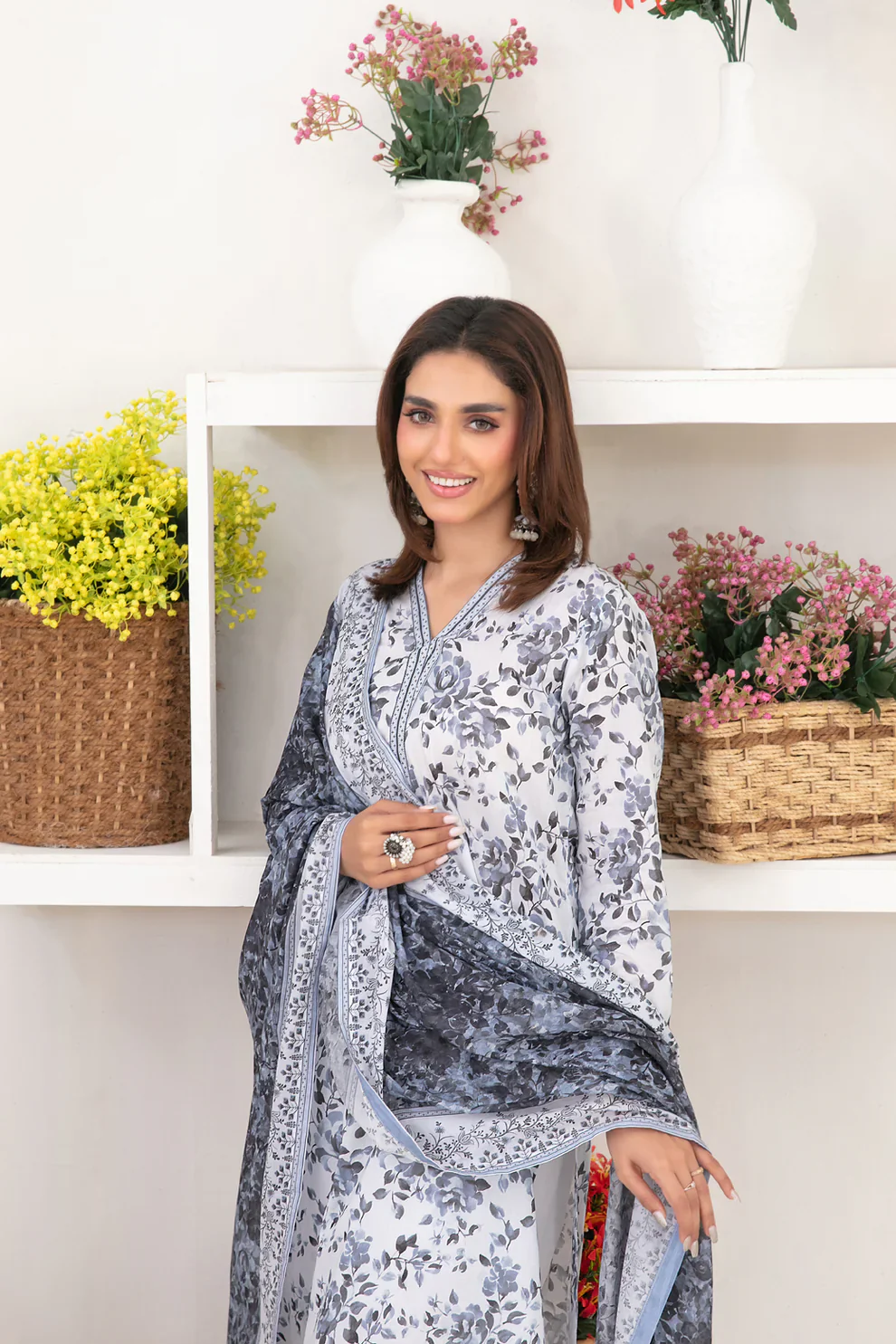 TWD-2278 Readymade Mizna Tawakkal Lawn Suit 2025 - Image 3