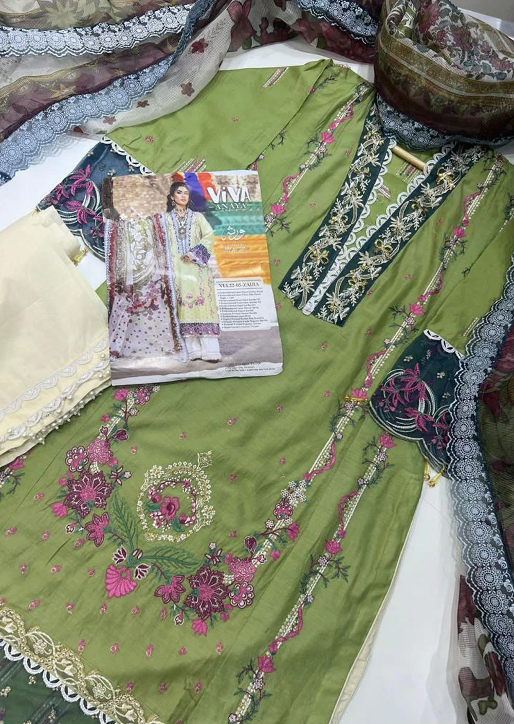 VIR-05 - Zaira - Readymade - Virsa Eid Lawn Collection 2022 - Image 4