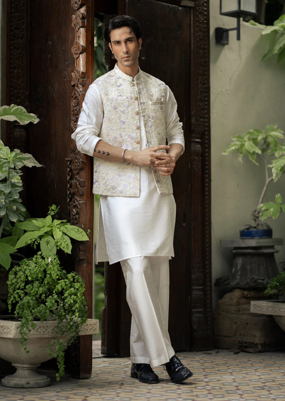 W-2854- Readymade Maysori Fabric Full Embroidery Waistcoat - Image 4