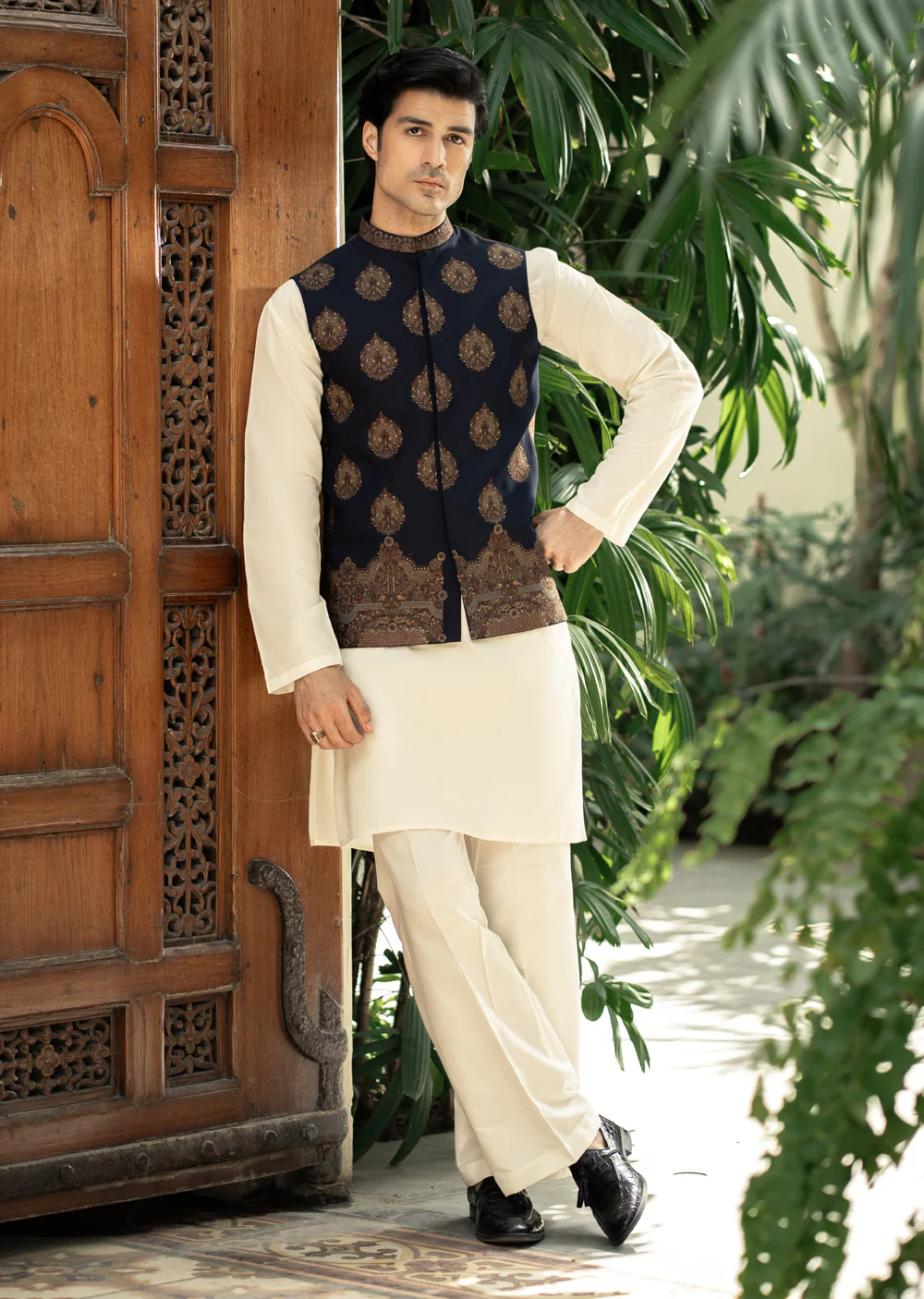 W-3009 - Readymade Maysori Fabric Full Embroidery Waistcoat