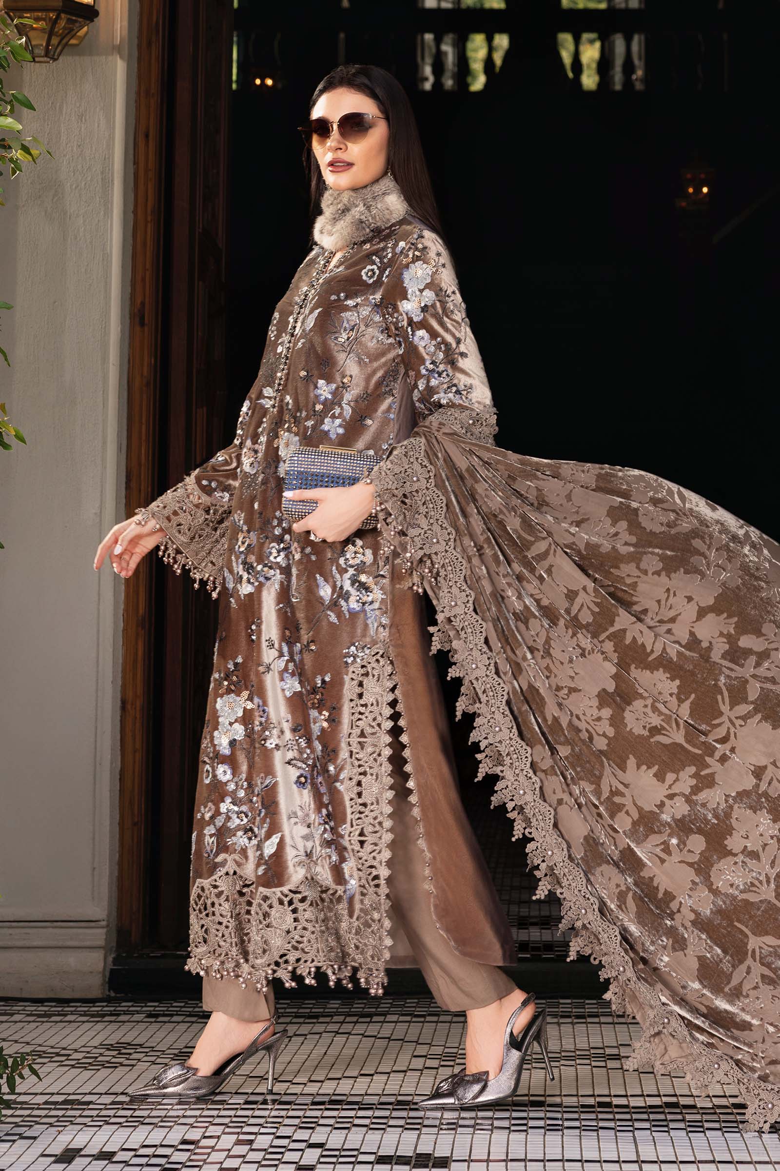 WL-1303- Maria b INSPIRED Velvet - Image 6