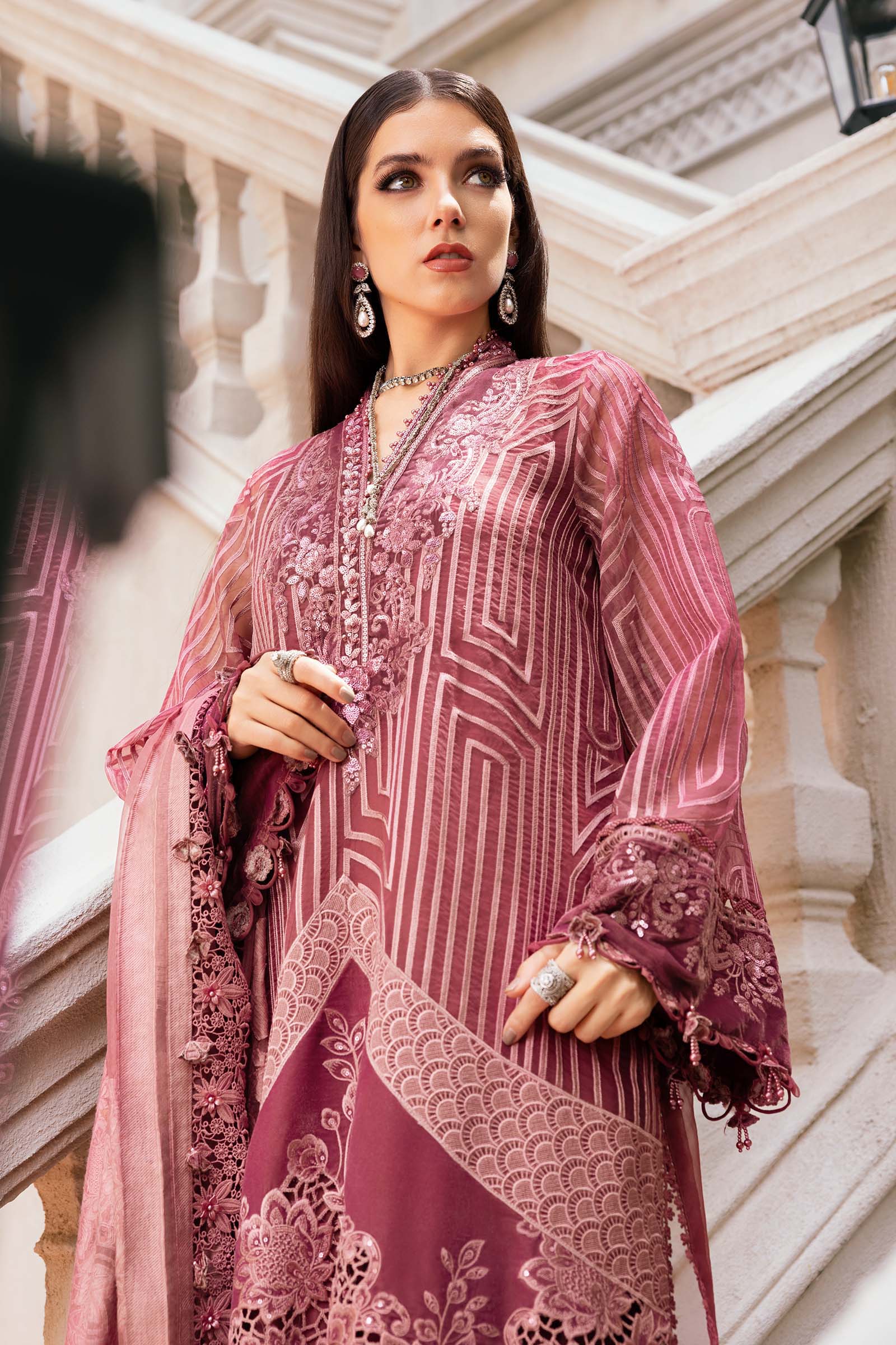 WL-1304- Maria b Embroidered Organza Suit 2025 - Image 3