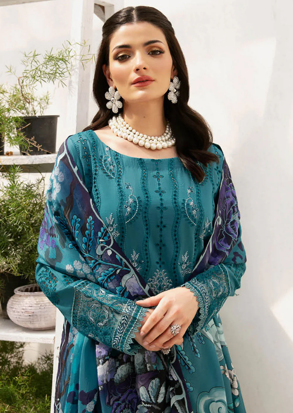 Z-902-R - Readymade - Ramsha Andaaz Luxury Lawn Vol 9 2024 - Image 3